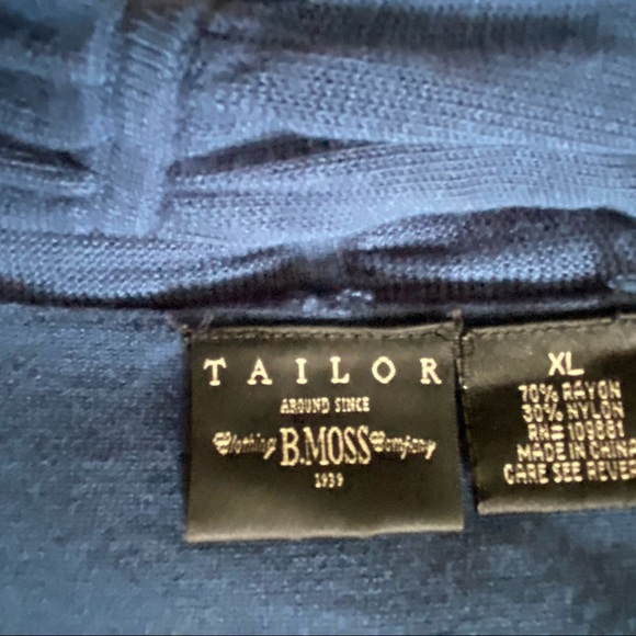 Beautiful Blue Short-Sleeve Sweater Made by B Moss Size XL - Picture 4 of 6